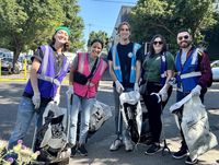 photo: group of SOLVE volunteers